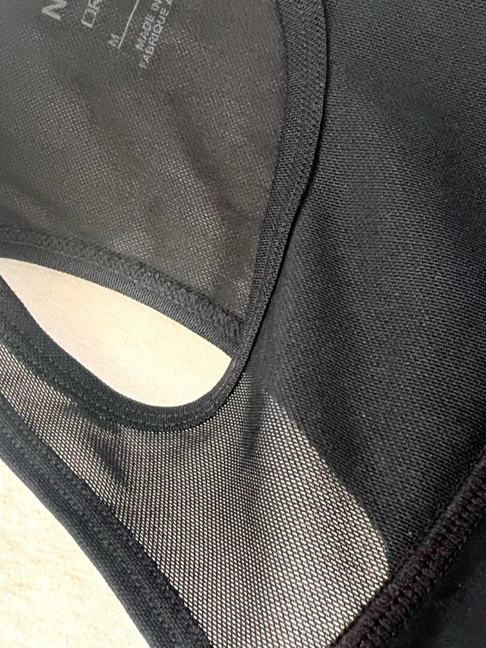 Athletic Nike Black Dri-FIT Performance sports crop top/sports bra - Picture 3 of 6